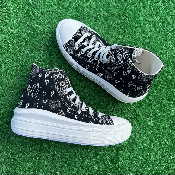 Converse Black High-Tops with White Geometric Patterns - Picture 12 of 13
